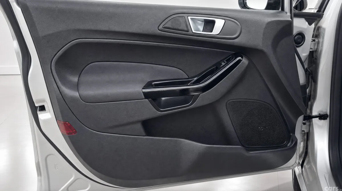 Ford Fiesta Hatchback, Petrol, 2016, Silver