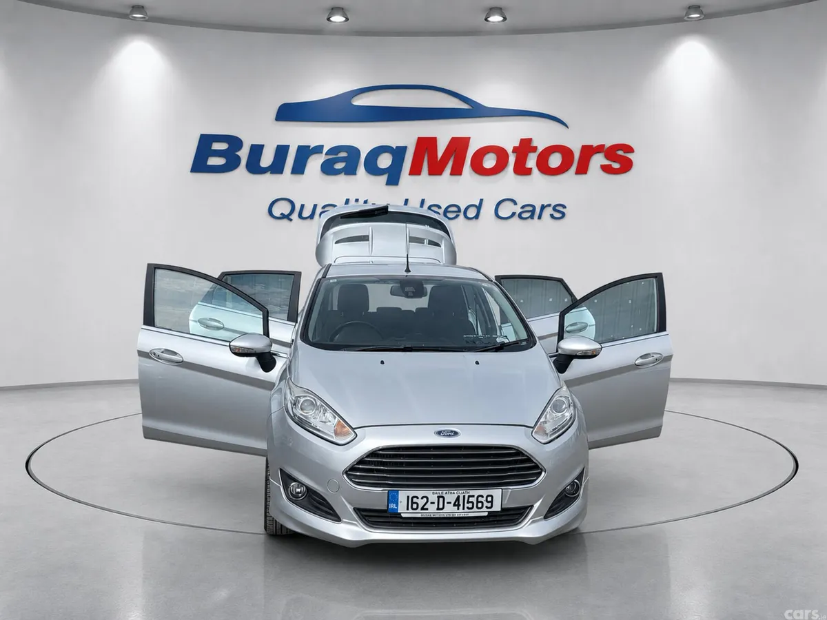 Ford Fiesta Hatchback, Petrol, 2016, Silver