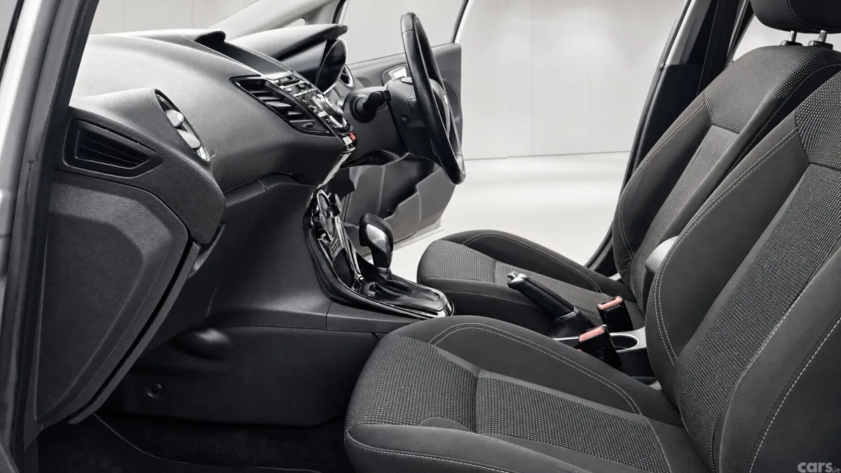 Ford Fiesta Hatchback, Petrol, 2016, Silver