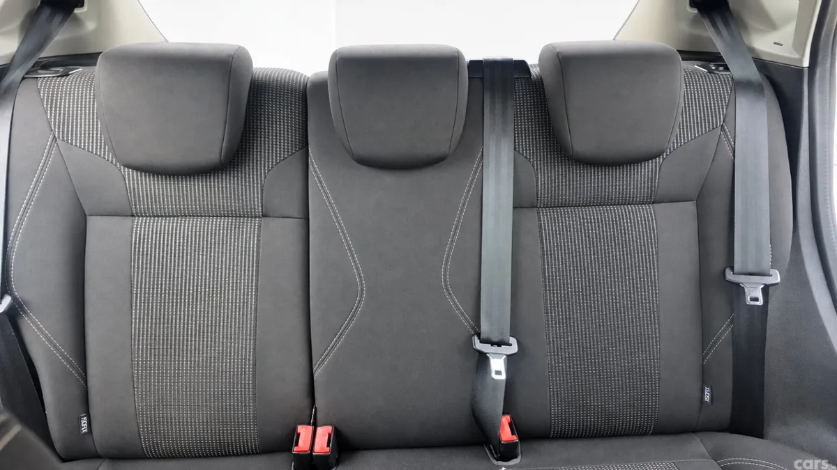 Ford Fiesta Hatchback, Petrol, 2016, Silver