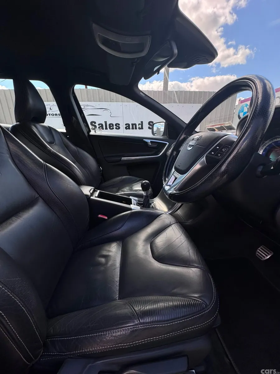 Volvo XC60 SUV, Diesel, 2013, Black