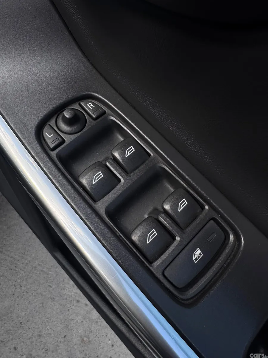 Volvo XC60 SUV, Diesel, 2013, Black