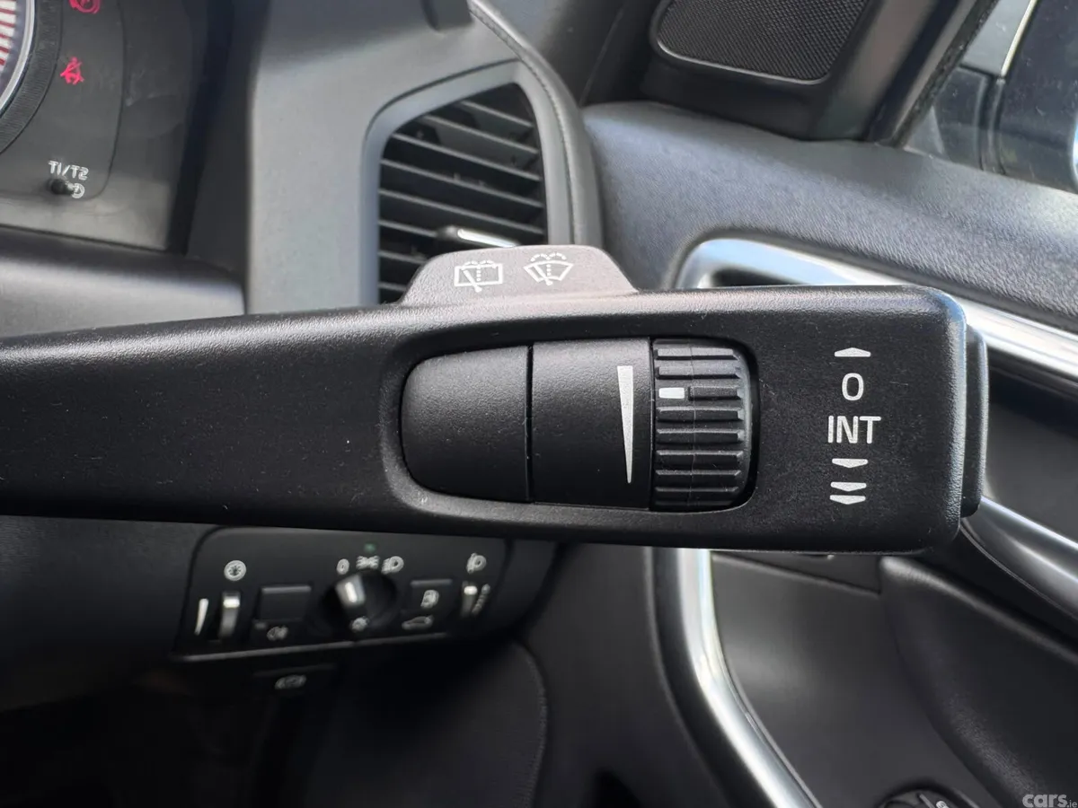 Volvo XC60 SUV, Diesel, 2013, Black