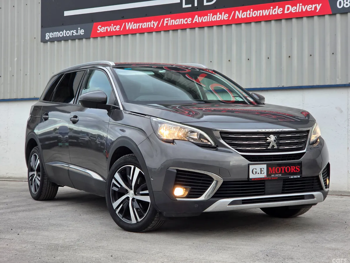 Peugeot 5008 MPV, Diesel, 2018, Grey