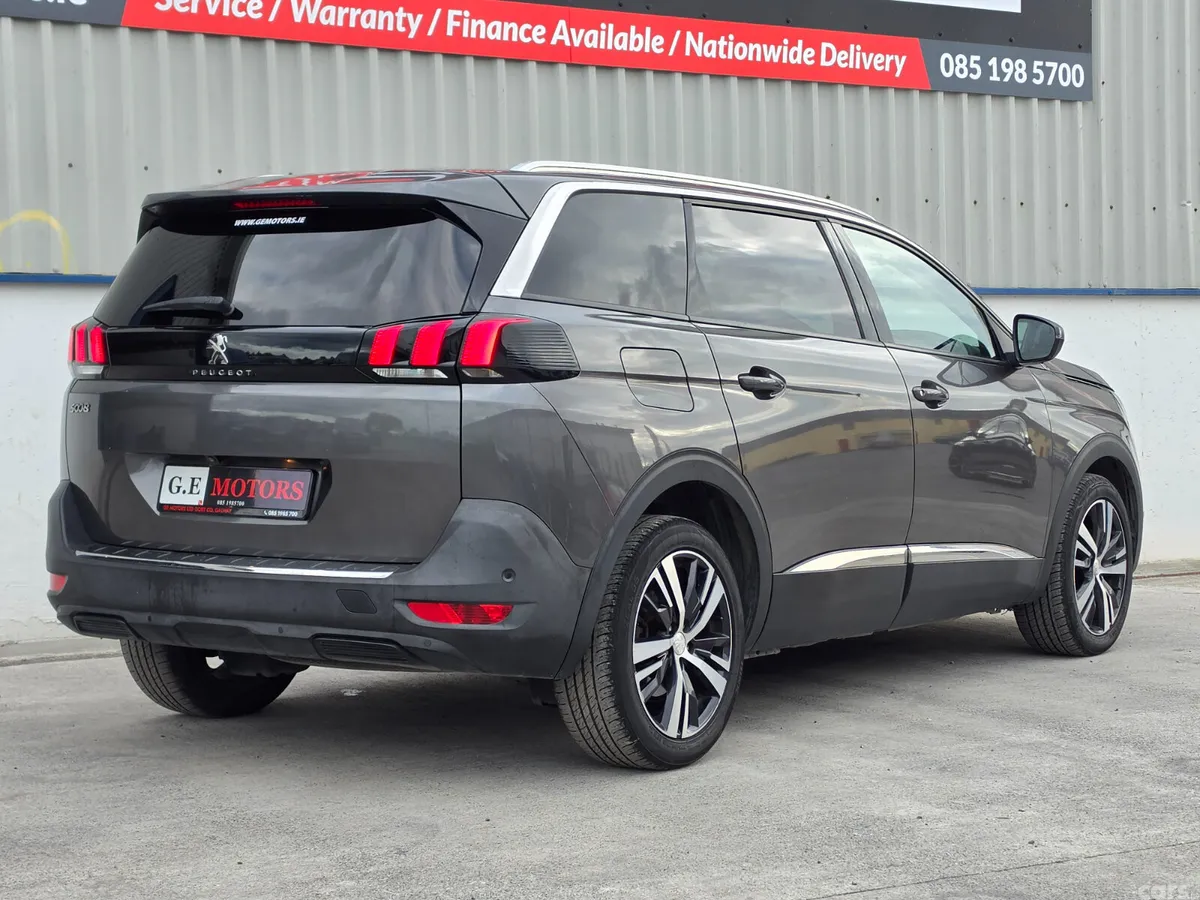 Peugeot 5008 MPV, Diesel, 2018, Grey