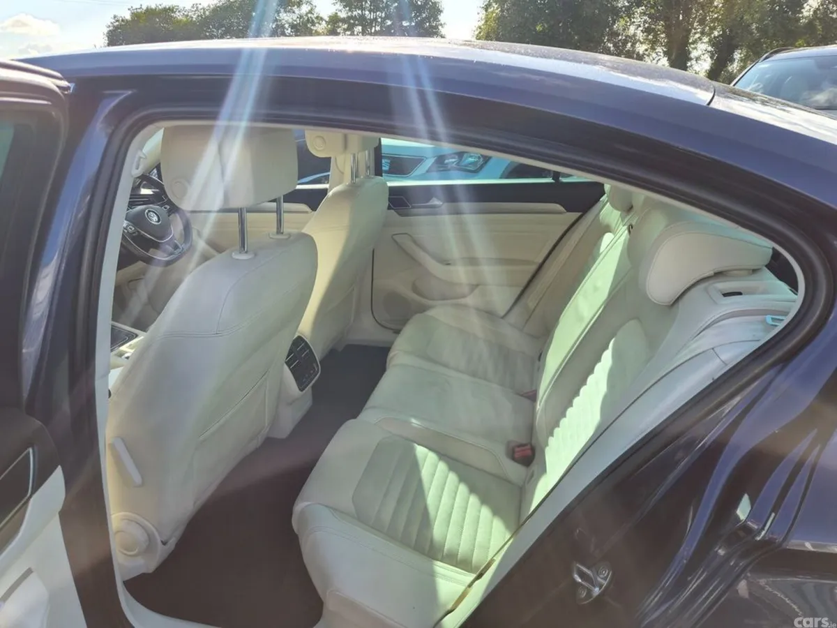 Volkswagen Passat Saloon, Diesel, 2016, Blue
