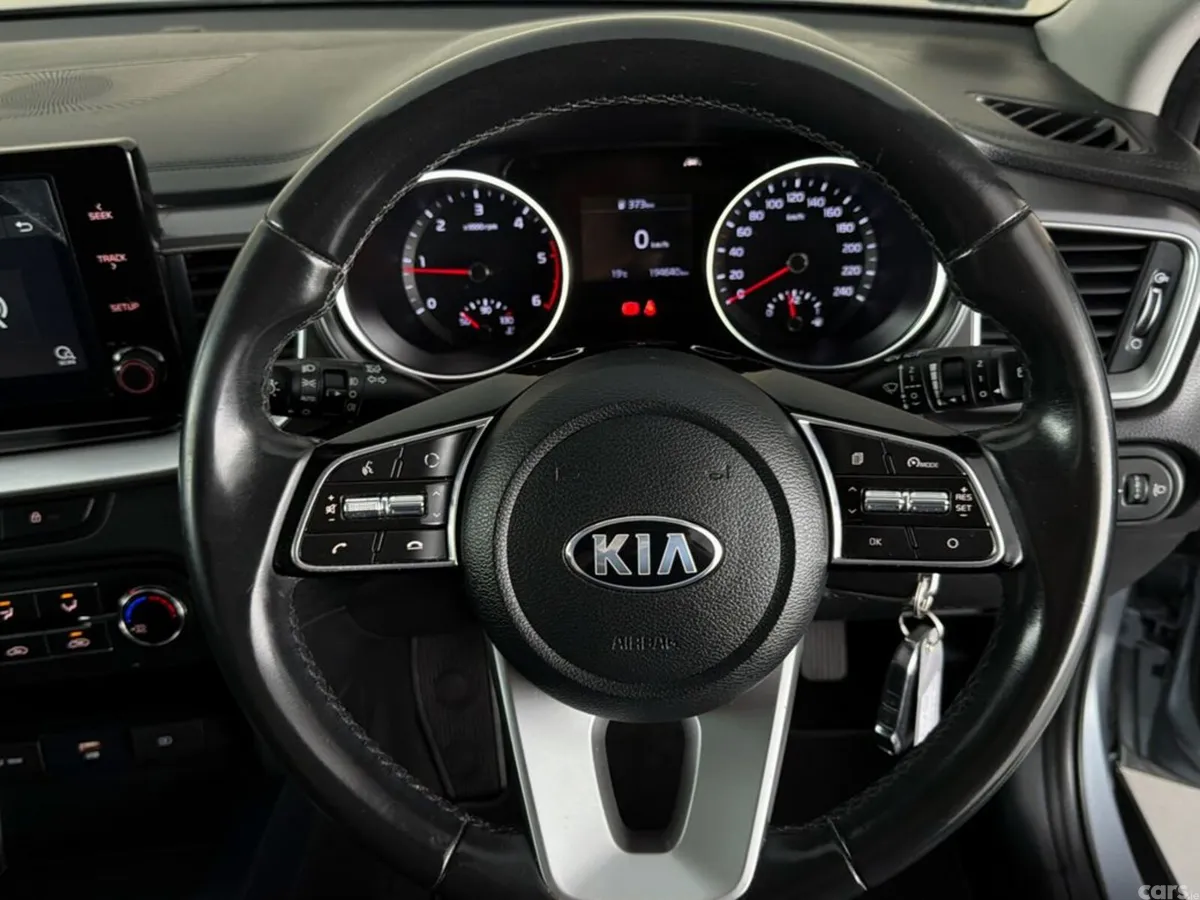 Kia XCeed Hatchback, Diesel, 2021, Grey