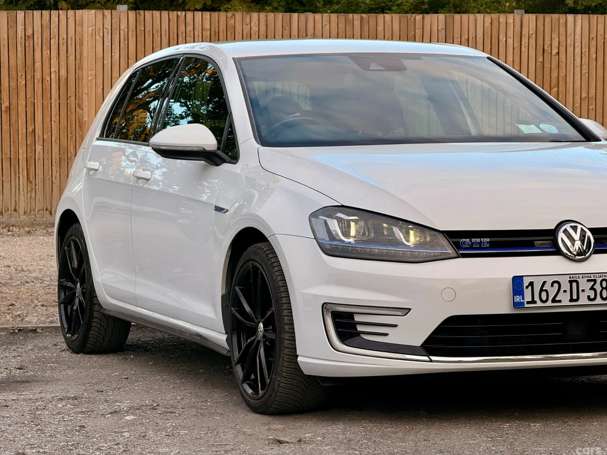 Volkswagen Golf Hatchback, Petrol Plug-in Hybrid, 2016, White