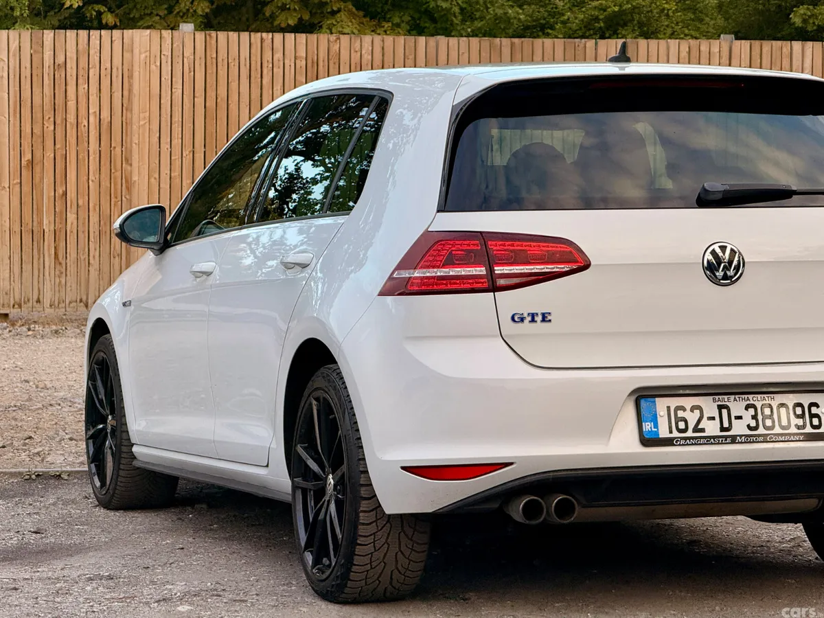Volkswagen Golf Hatchback, Petrol Plug-in Hybrid, 2016, White