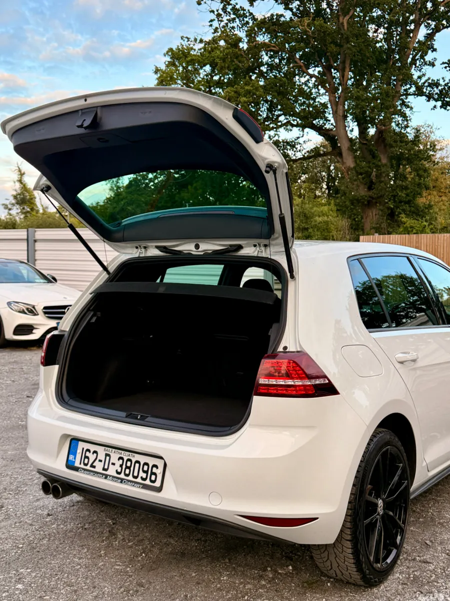 Volkswagen Golf Hatchback, Petrol Plug-in Hybrid, 2016, White