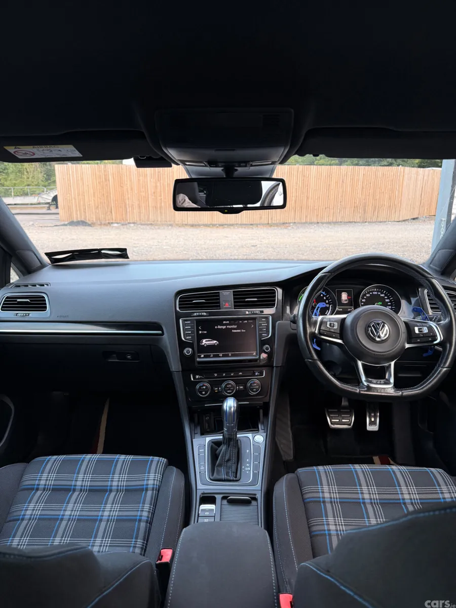 Volkswagen Golf Hatchback, Petrol Plug-in Hybrid, 2016, White