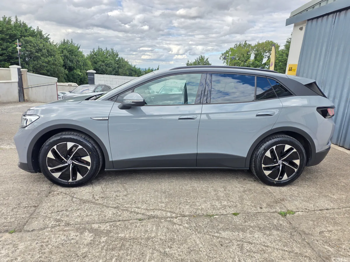 Volkswagen ID.4 SUV, Electric, 2023, Grey