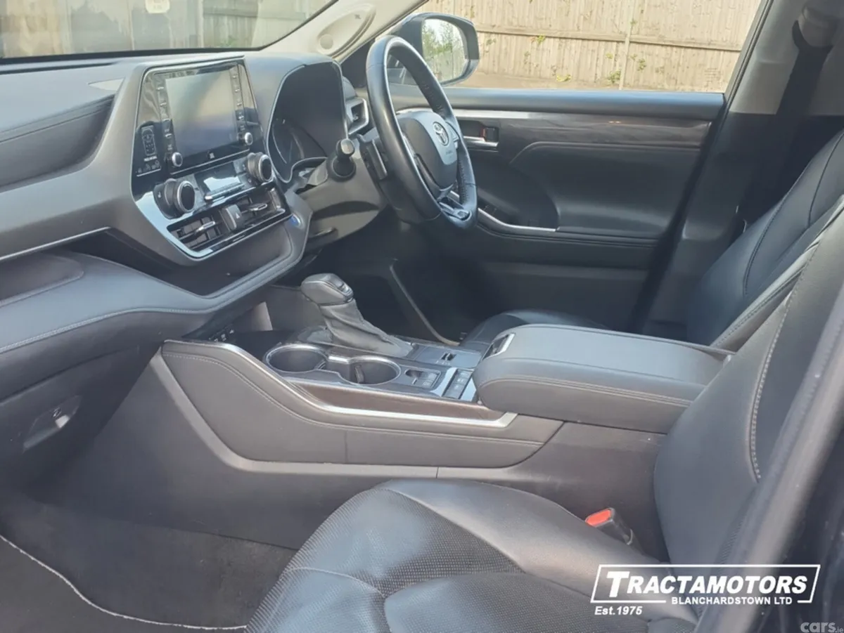 Toyota Highlander Estate, Petrol Hybrid, 2022, Black