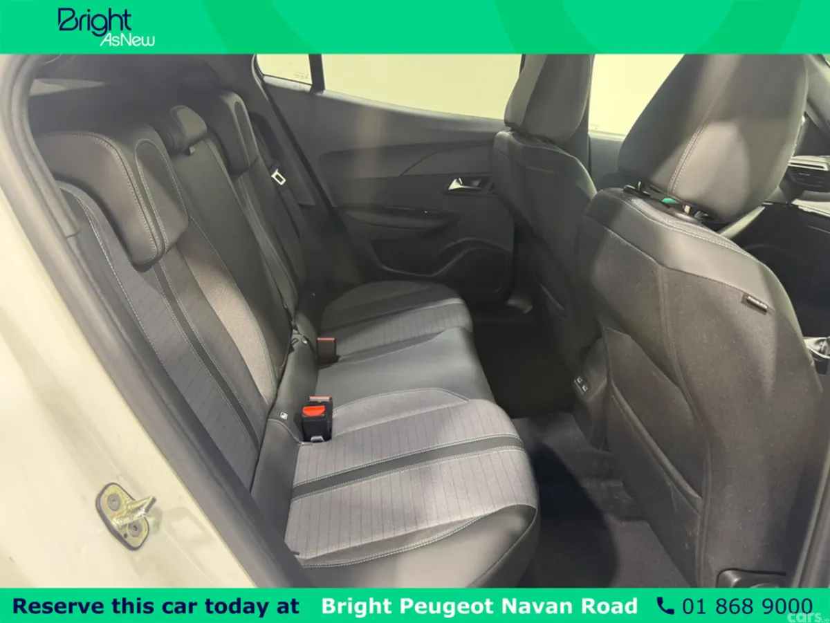 Peugeot 2008 MPV, Petrol, 2023, White