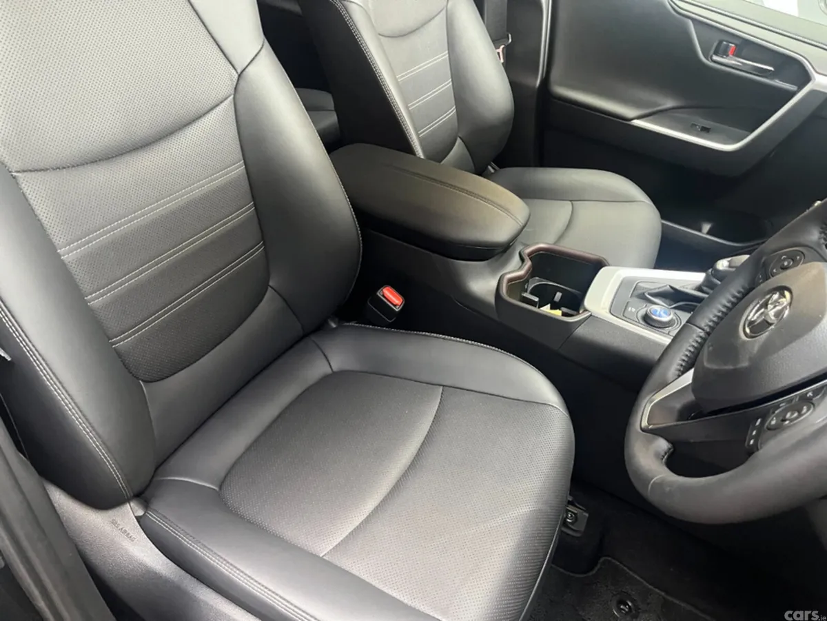 Toyota RAV4 SUV, Petrol Hybrid, 2025, Blue
