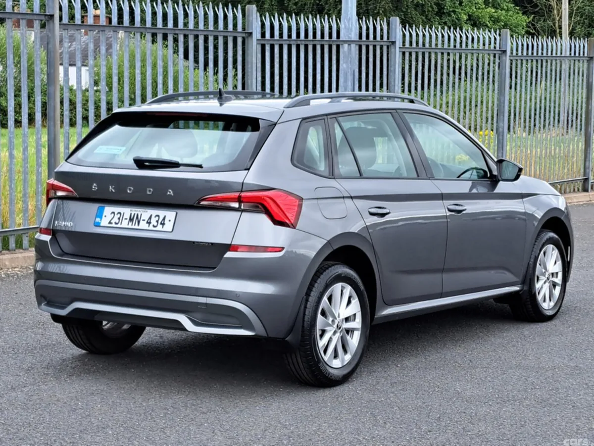 Skoda Kamiq Hatchback, Petrol, 2023, Grey