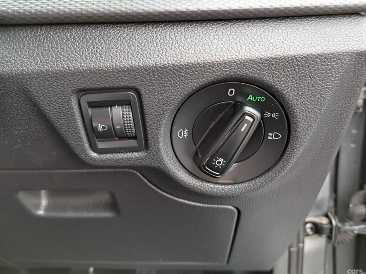 Skoda Kamiq Hatchback, Petrol, 2023, Grey