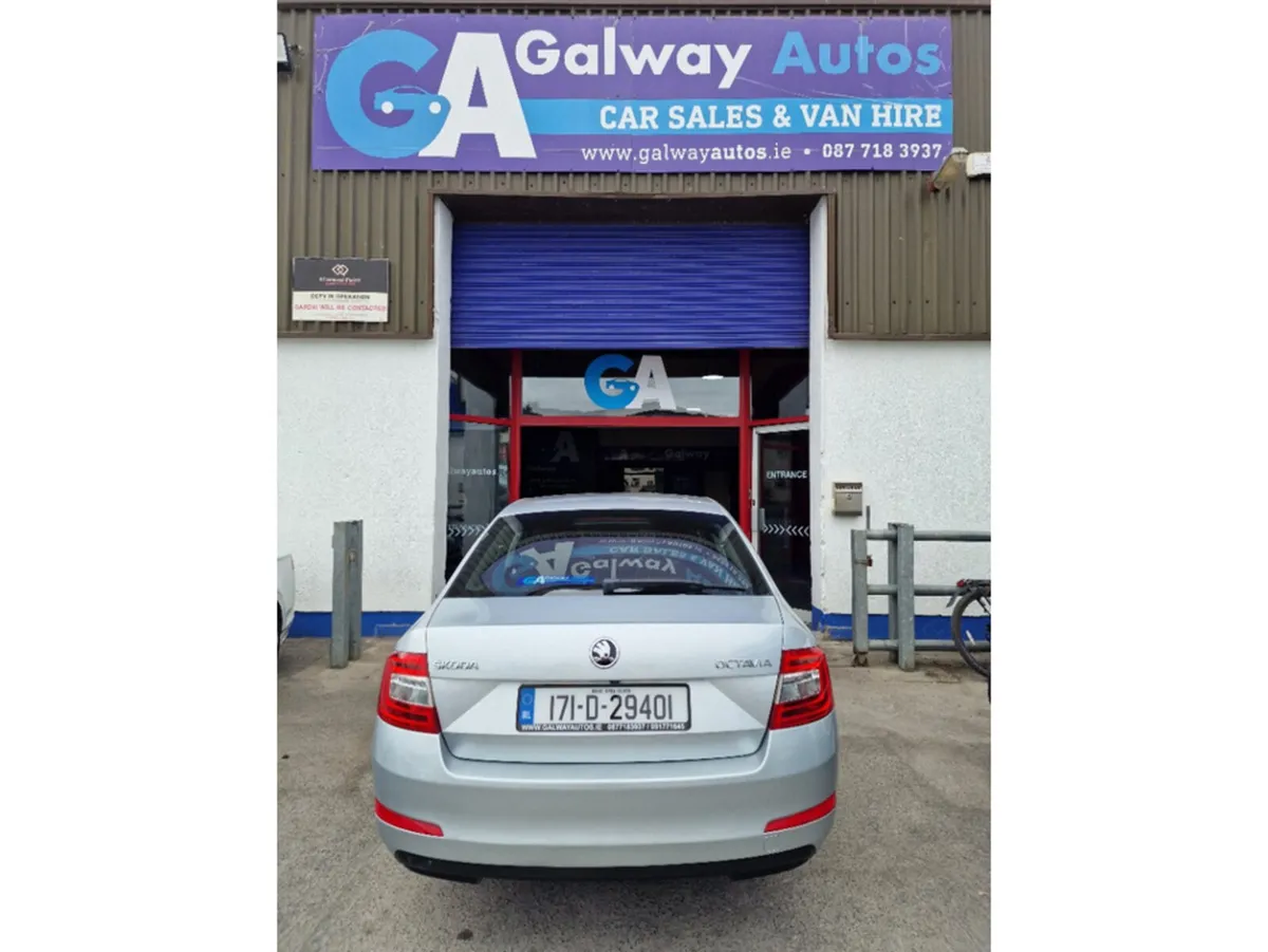 Skoda Octavia Hatchback, Diesel, 2017, Grey
