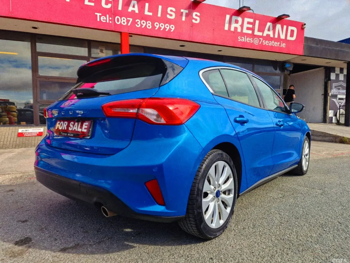 Ford Focus Hatchback, Petrol, 2019, Blue