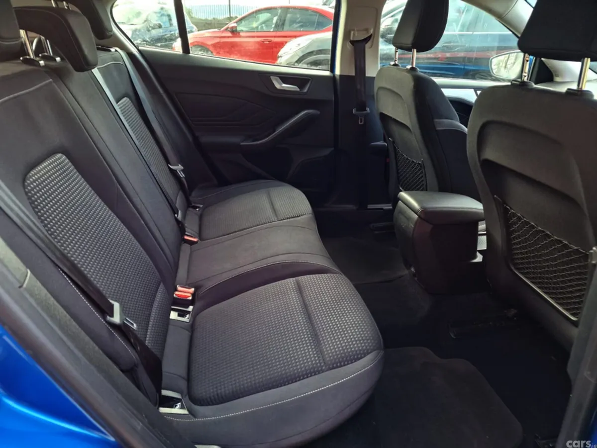 Ford Focus Hatchback, Petrol, 2019, Blue