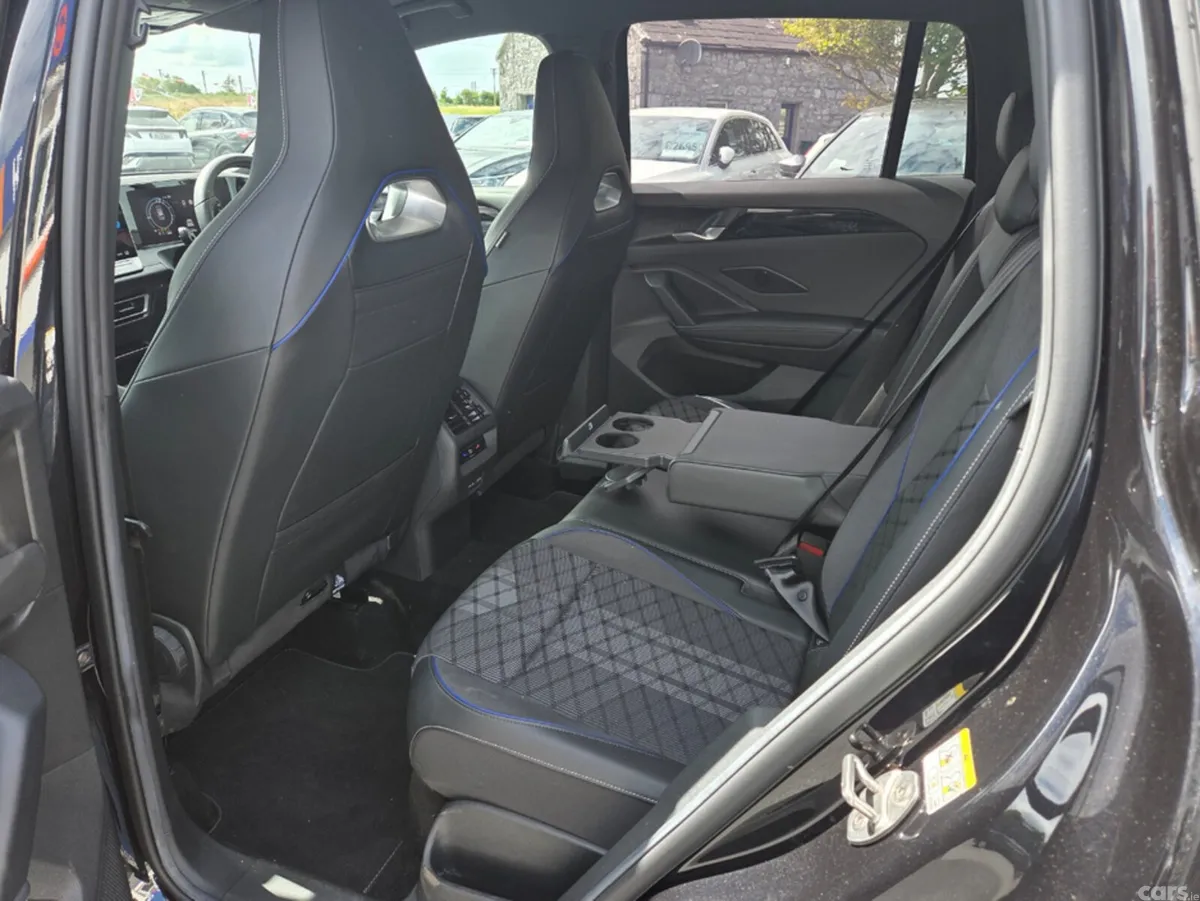 Volkswagen Tiguan Estate, Petrol Plug-in Hybrid, 2024, Black