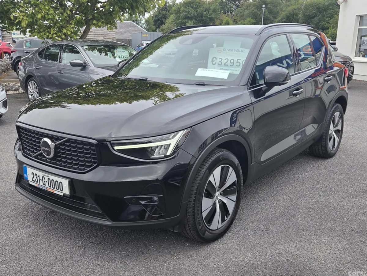 Volvo XC40 Estate, Petrol Hybrid, 2023, Black