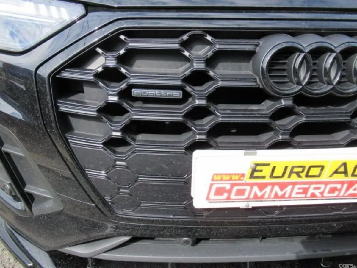 Audi Q5 SUV, Diesel Hybrid, 2023, Black