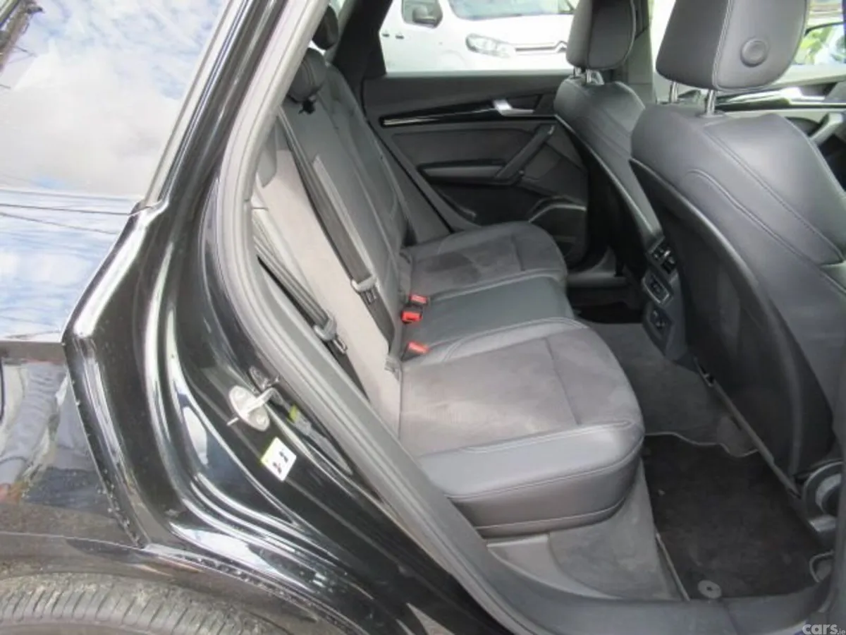 Audi Q5 SUV, Diesel Hybrid, 2023, Black