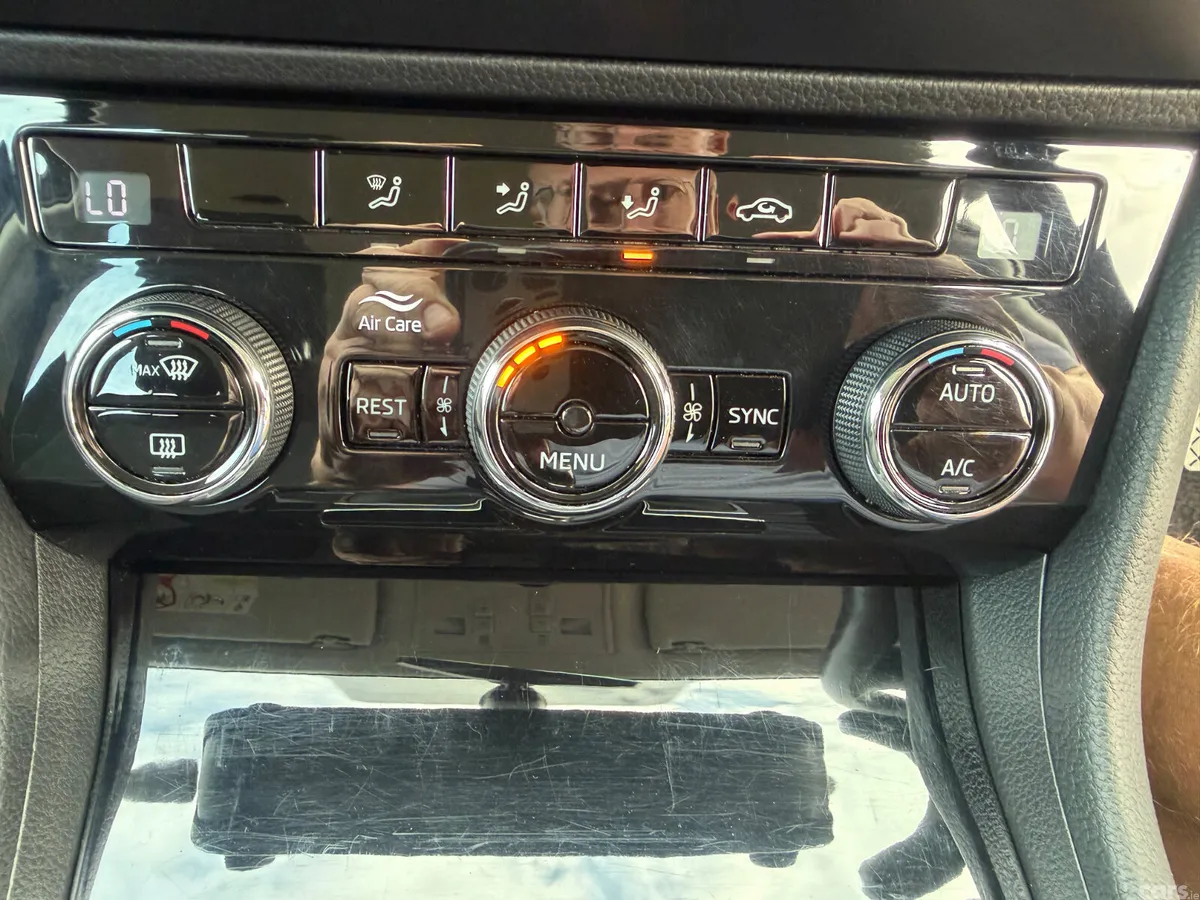 Skoda Superb Estate, Diesel, 2018, Black