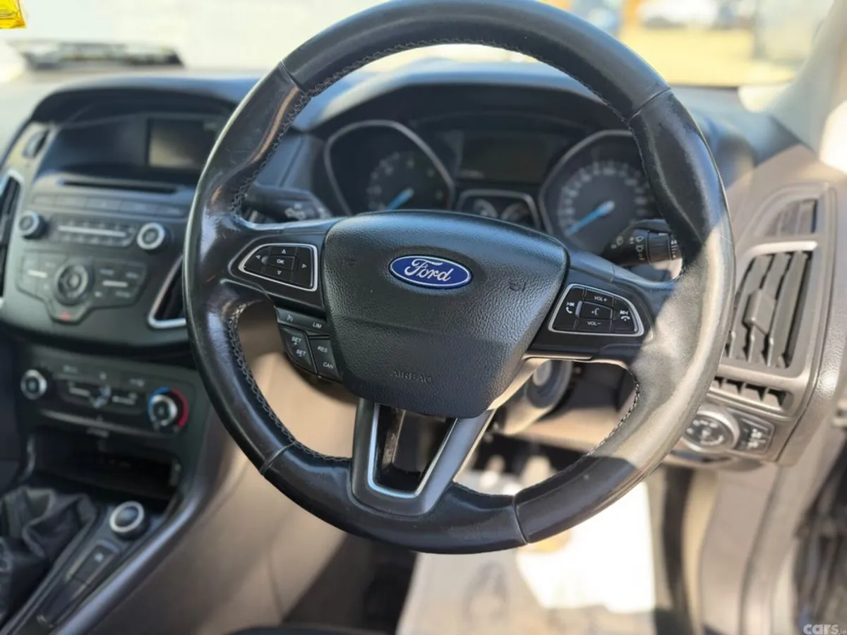 Ford Focus Saloon, Diesel, 2015, Grey