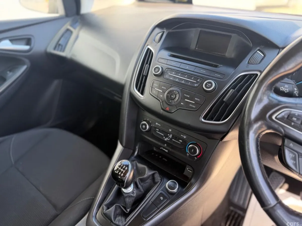 Ford Focus Saloon, Diesel, 2015, Grey