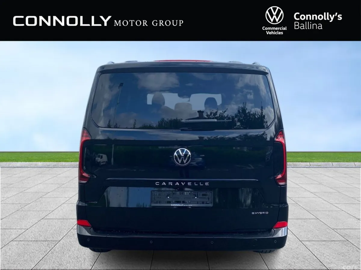 Volkswagen Caravelle MPV, Petrol Plug-in Hybrid, 2027, Black