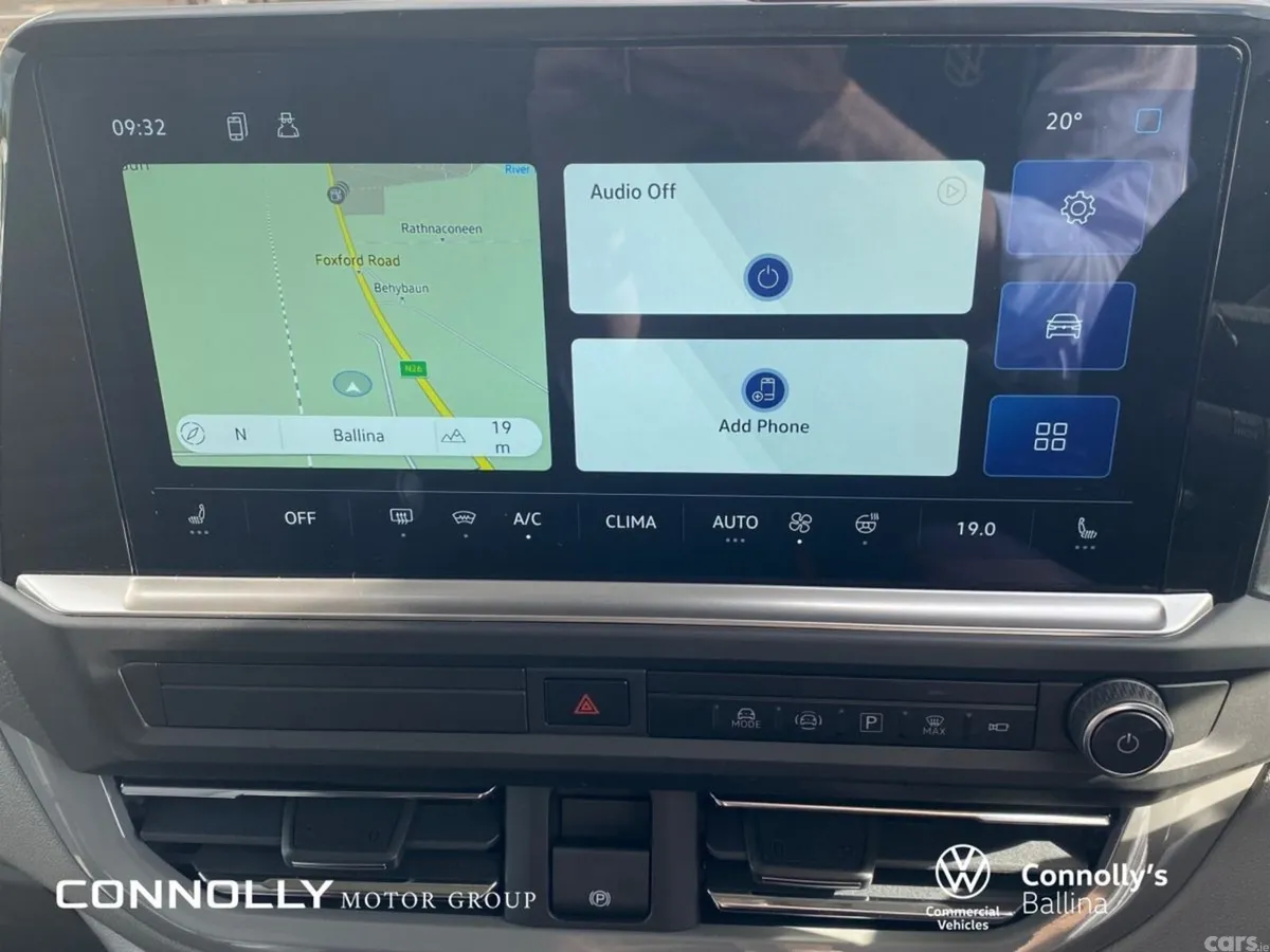 Volkswagen Caravelle MPV, Petrol Plug-in Hybrid, 2027, Black