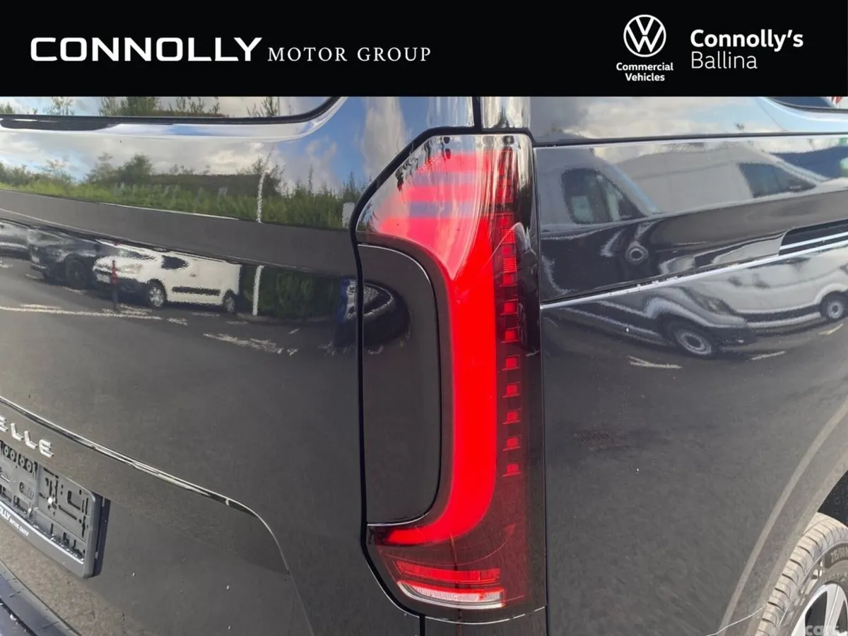 Volkswagen Caravelle MPV, Petrol Plug-in Hybrid, 2027, Black