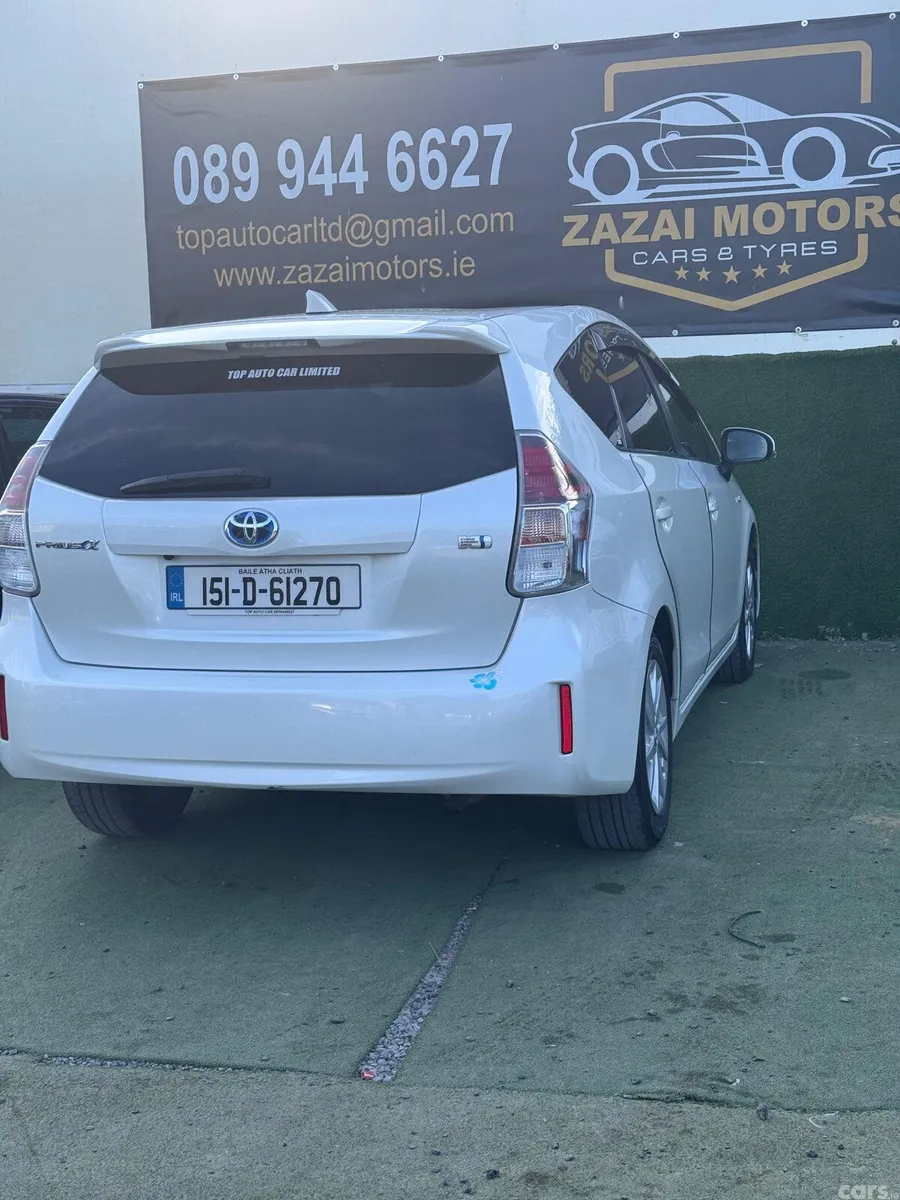 Toyota Prius MPV, Petrol Hybrid, 2015, White