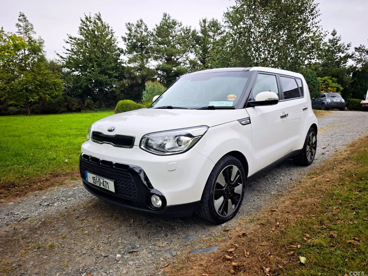 Kia Soul Hatchback, Diesel, 2015, White