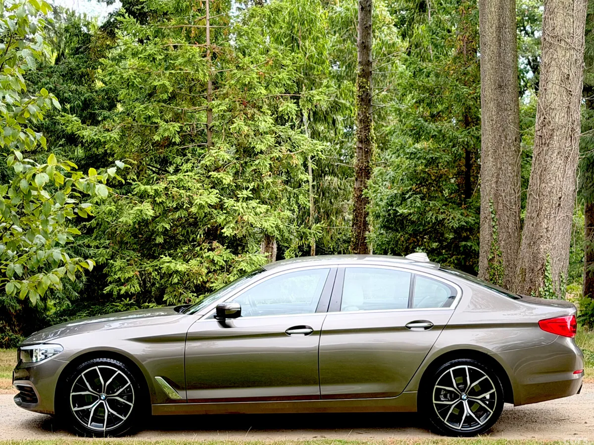 BMW 5-Series Saloon, Diesel, 2017, Grey