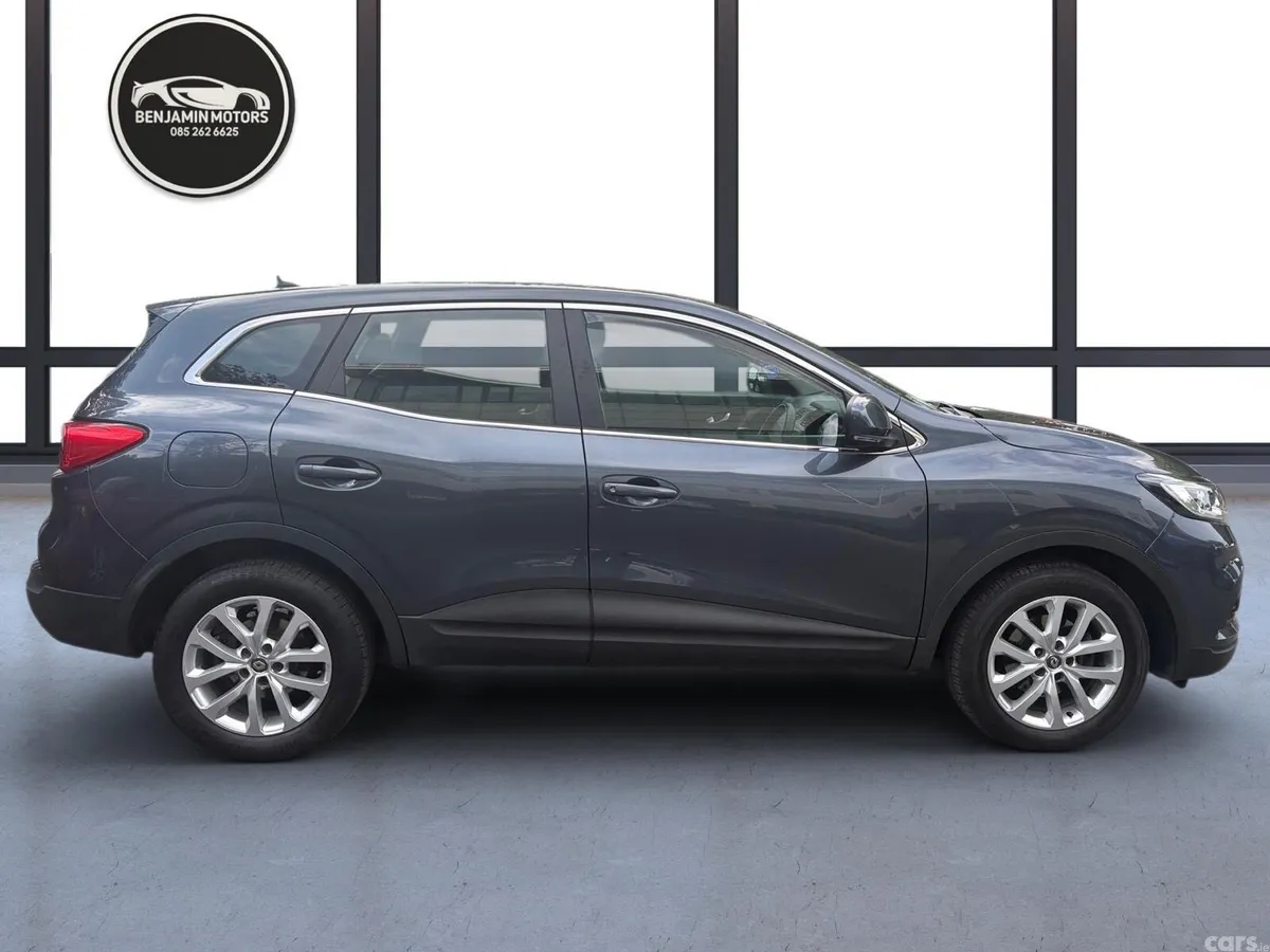 Renault Kadjar SUV, Petrol, 2019, Grey