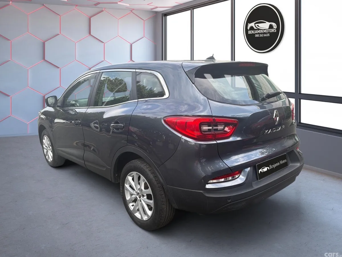 Renault Kadjar SUV, Petrol, 2019, Grey