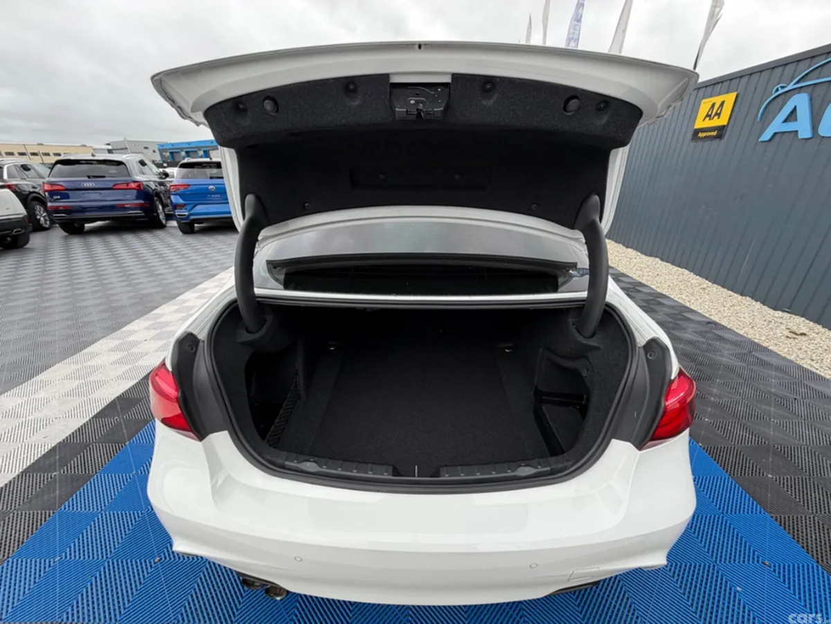 BMW 3-Series Saloon, Diesel, 2018, White