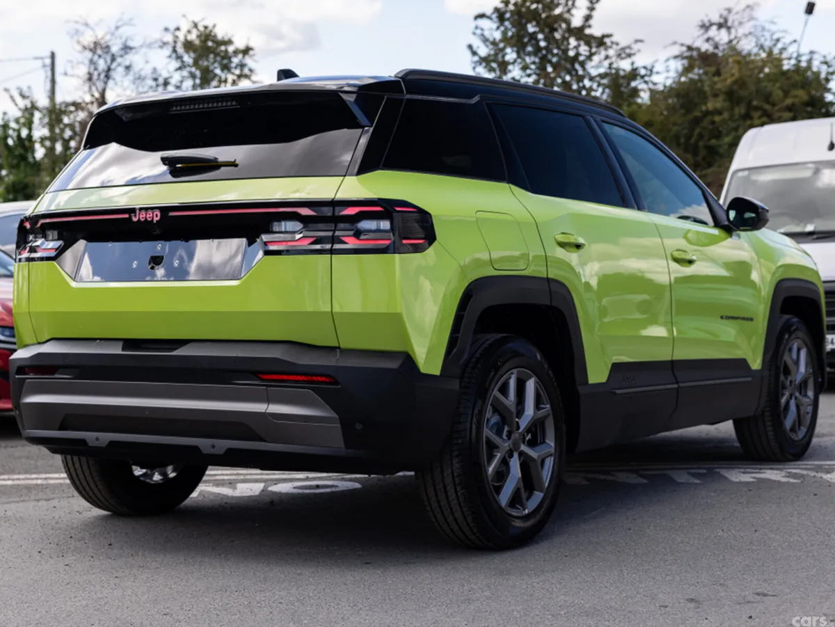 Jeep Compass SUV, Petrol Hybrid, 2026, Green