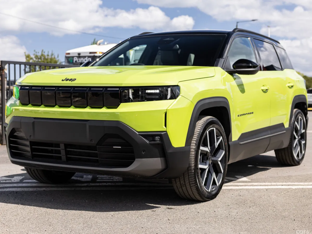 Jeep Compass SUV, Electric, 2026, Green