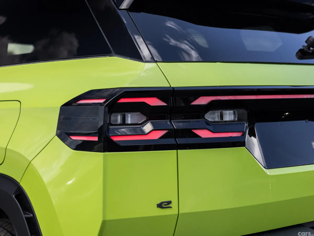Jeep Compass SUV, Electric, 2026, Green