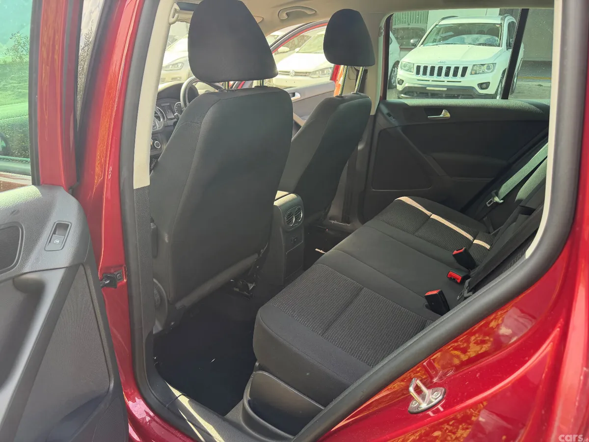 Volkswagen Tiguan SUV, Diesel, 2014, Red