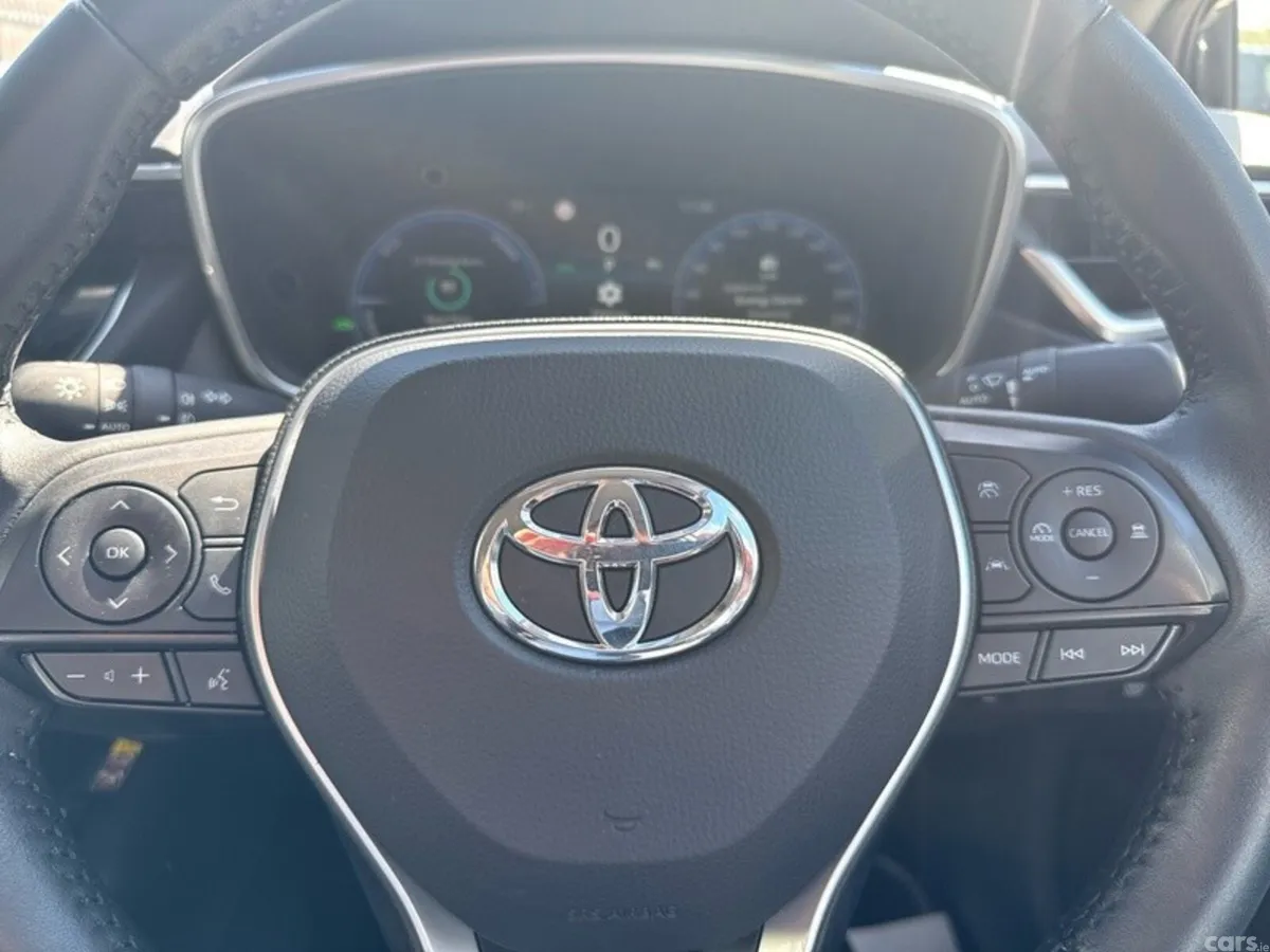 Toyota Corolla Saloon, Petrol Hybrid, 2025, Black