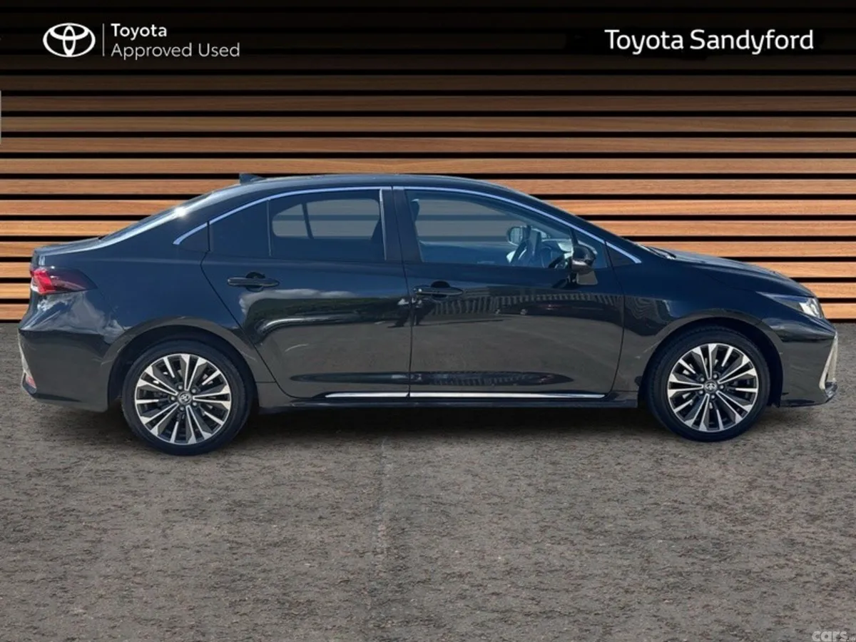 Toyota Corolla Saloon, Petrol Hybrid, 2025, Black