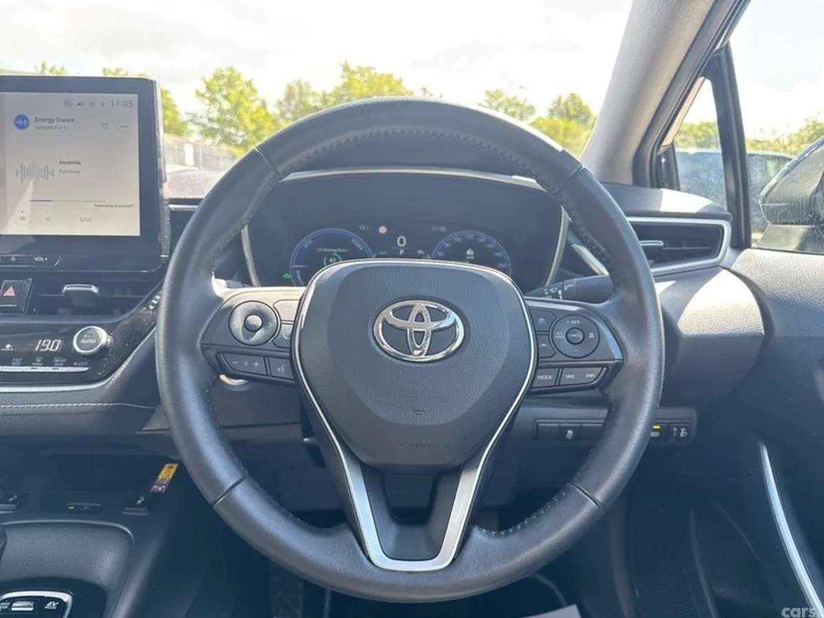 Toyota Corolla Saloon, Petrol Hybrid, 2025, Black