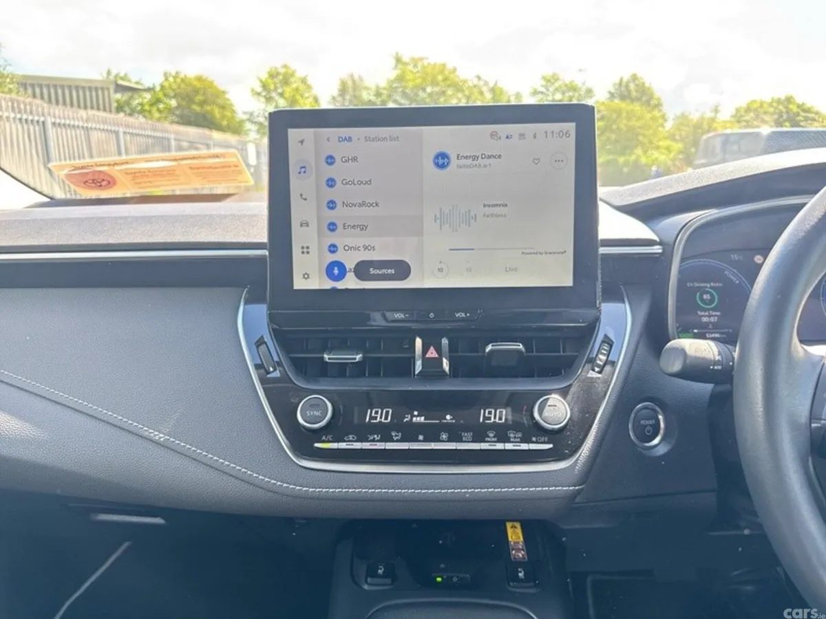 Toyota Corolla Saloon, Petrol Hybrid, 2025, Black