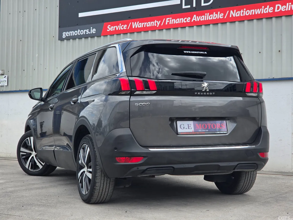 Peugeot 5008 MPV, Diesel, 2018, Grey