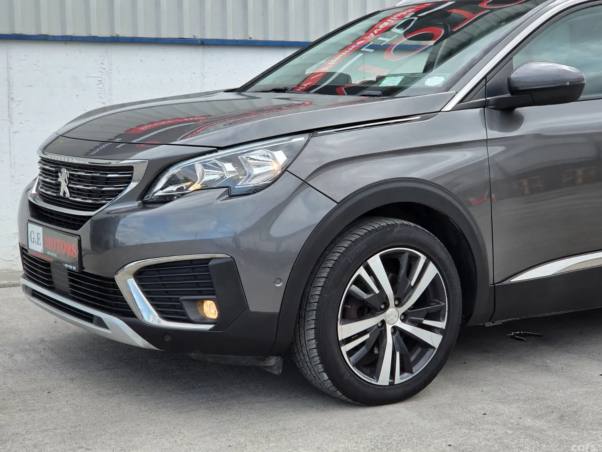 Peugeot 5008 MPV, Diesel, 2018, Grey